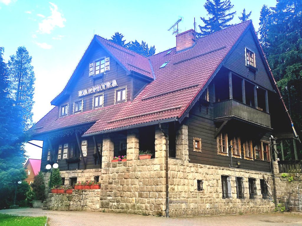 Widok rezydencji Karpatka w Karpaczu