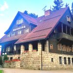 Widok rezydencji Karpatka w Karpaczu